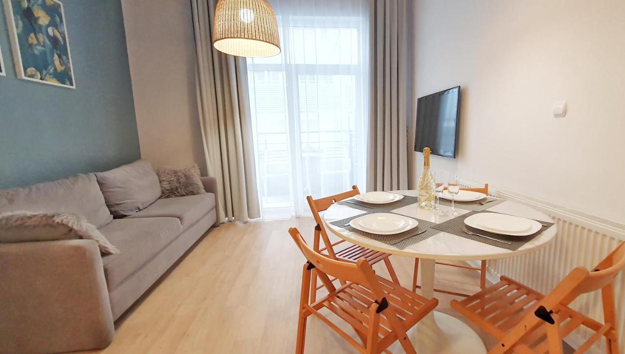 Holiday Home Aparthotel 009 Z Balkonem Przy Plazy Miedzyzdroje Extérieur photo